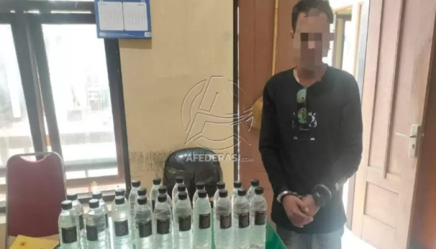 Polisi Gerebek Peredaran Arak Bali di Gondang, Satu Pelaku Diamankan