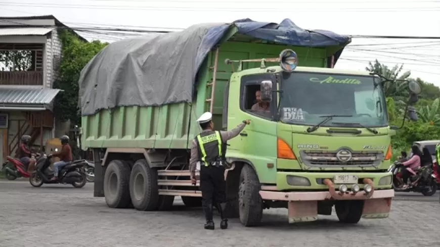 Kapolres Gresik Wajibkan Truk Muat MBLB Ditutup Terpal