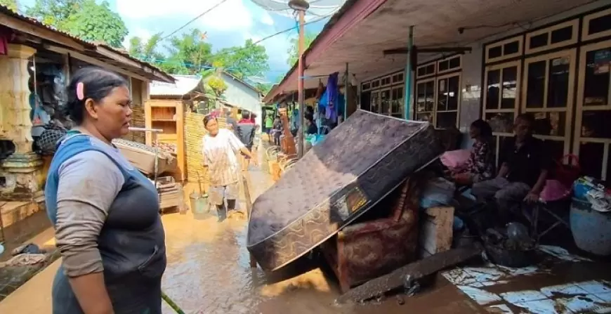 Banjir Bandang Terjang Situbondo, 1.500 KK Terdampak, Puluhan Rumah Hancur