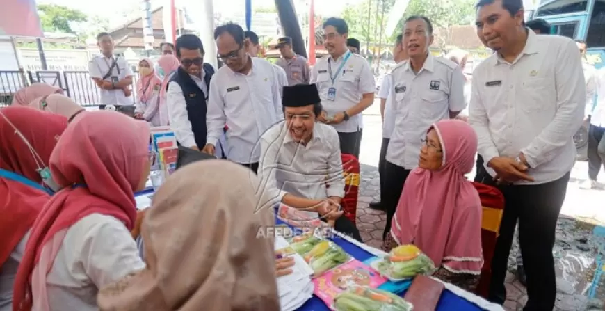 Pastikan Pelayanan Prima, Wabup Trenggalek Tinjau Program "Mening Deh" di Desa Malasan