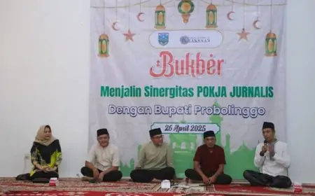Bupati Probolinggo Gus Haris Berbuka Puasa Bersama Jurnalis di Kampus Hafshawaty