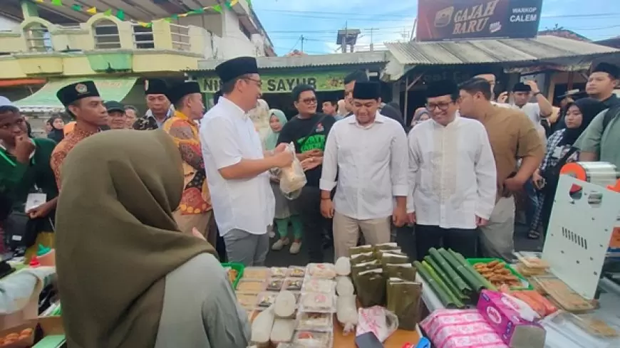 Pasar Takjil Sajikan Aneka Kuliner Khas Gresik, dr Alif: Ini Bentuk Dukungan Terhadap UMKM 