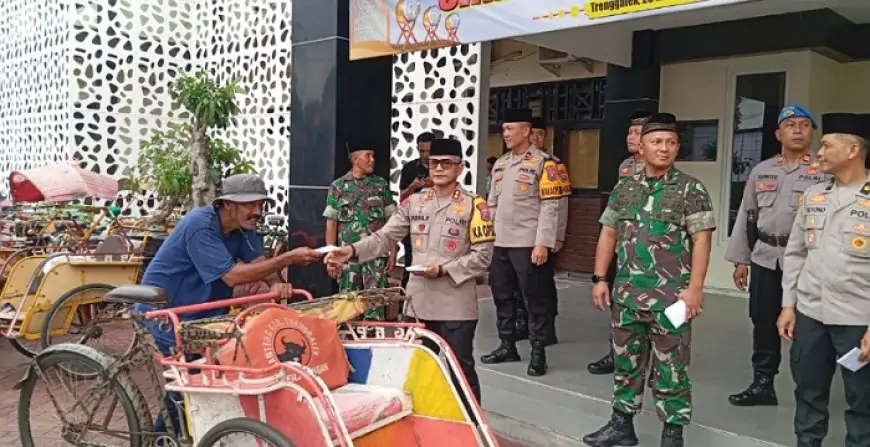 Peduli Sesama di Bulan Ramadan, Polres dan Kodim 0806 Trenggalek Santuni Ratusan Warga