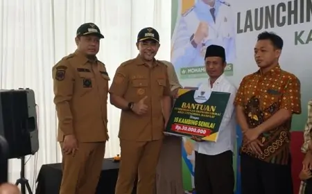 Baznas Probolinggo Salurkan 15 Ekor Kambing untuk Pemberdayaan Ekonomi Umat 