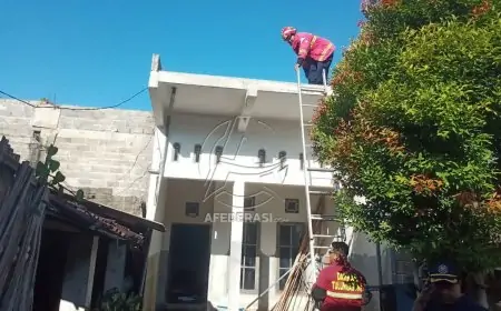 Korsleting Listrik Picu Kebakaran Rumah di Kedungwaru, Kerugian Capai Puluhan Juta Rupiah