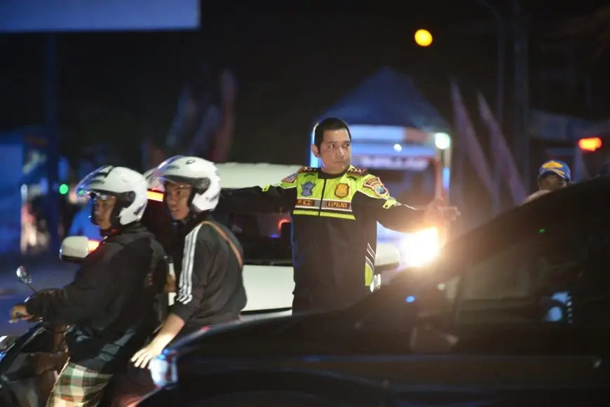 Kapolres Situbondo Turun Langsung Atur Arus Balik di Jalur Pantura, Antisipasi Kemacetan di Titik Padat