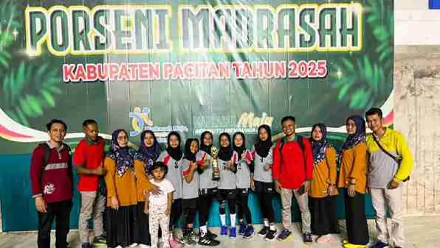 MIM Padi Borong Juara Voli Putri di Porseni 2025 Kabupaten Pacitan