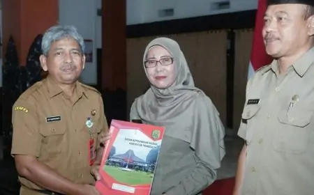 Purna Tugas Penuh Makna, 104 ASN Trenggalek Terima SK Pensiun Langsung dari Sekda