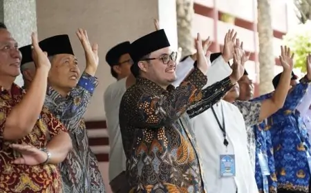 Lepas Keberangkatan Calon Jamaah Haji, Ini Permintaan Mas Dhito
