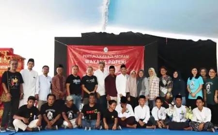 Pondok Pesantren Mambaul Hikam Gelar Pertunjukan Wayang Potehi