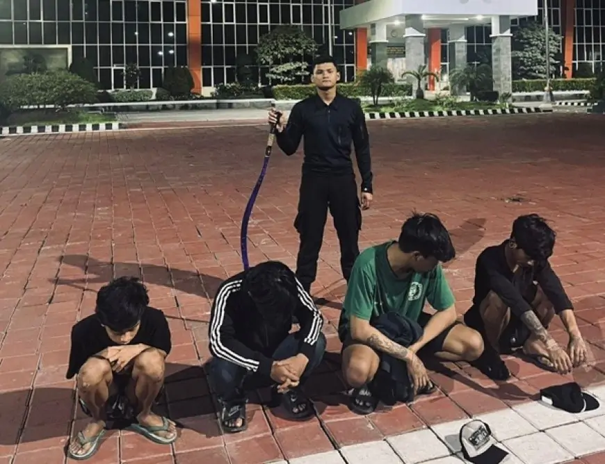 Raimas Kalamunyeng Polres Gresik Gagalkan Tawuran, Amankan 4 Remaja dan Celurit Panjang