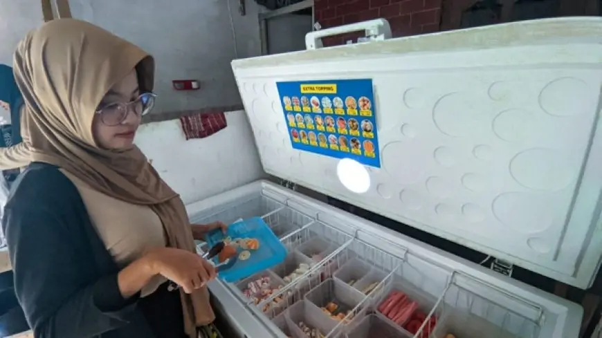 Seblak Bikin Ketagihan, Kuliner Pedas Khas Sunda Kuasai Lidah Warga Pacitan