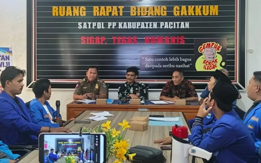 Dialog dengan Satpol PP, PMII Pacitan Dorong Pengawasan Ketertiban Publik