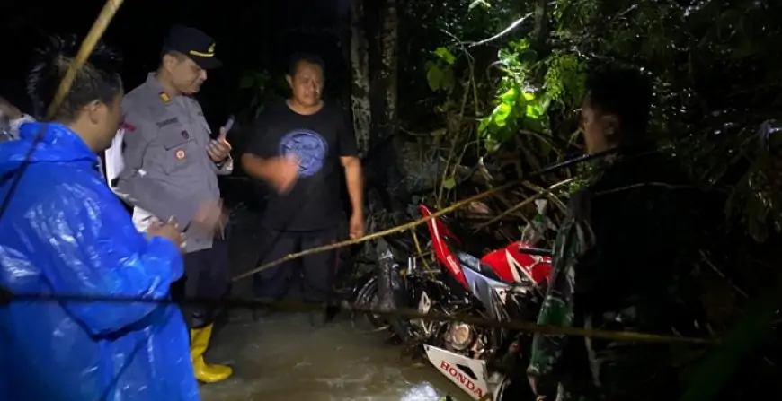 Terseret Air Bah Saat Dorong Motor di Plengsengan, Gadis 19 Tahun Masih Dicari