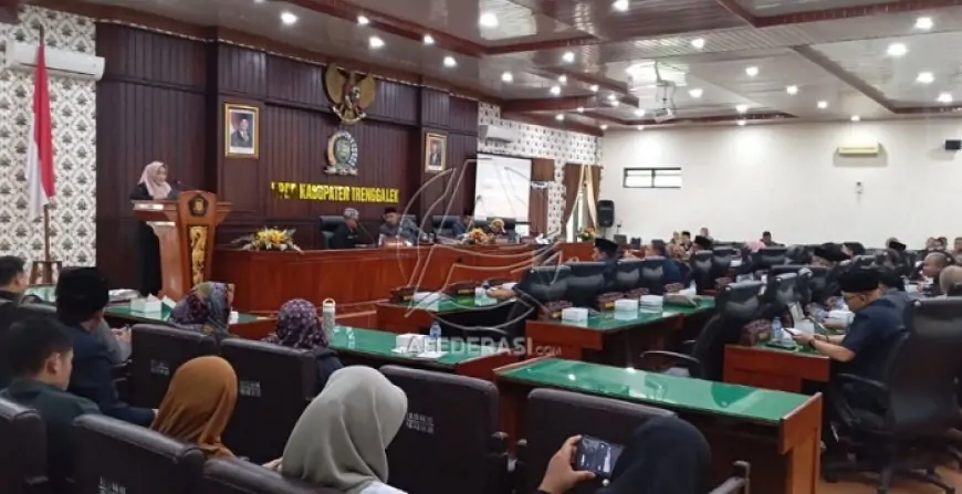 Rapat Paripurna DPRD Trenggalek Bahas Rencana Penataan Ulang OPD, Fraksi-Fraksi Sampaikan Pandangan Beragam