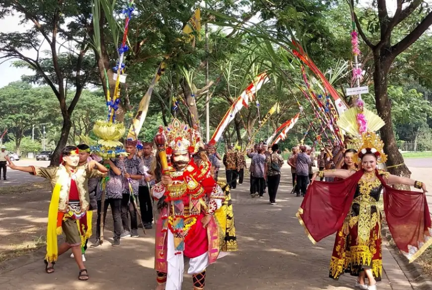 “Tebu Manten”: Tradisi Sakral di Tengah Modernisasi Industri Gula Banyuwangi