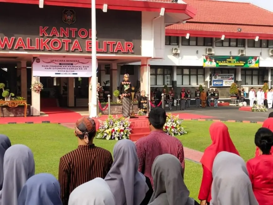 Wamendagri Bima Arya: Pendidikan Adalah Perjuangan, Bukan Sekadar Prosedur