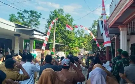Ploso Mengibarkan Merah Putih di Titik Nol Bung Karno