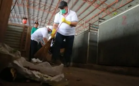 Bupati Jombang Warsubi Ajak Masyarakat Bersih-Bersih Pasar Peterongan