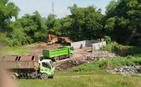 Diduga Belum Izin BBWS Bengawan Solo, Pemkot Madiun Keruk Tanah Bantaran