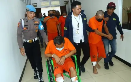 Lima Tersangka Spesialis Modus Ganjal ATM dengan Tusuk Gigi, Melawan 3 Tersangka Kakinya Ditembak