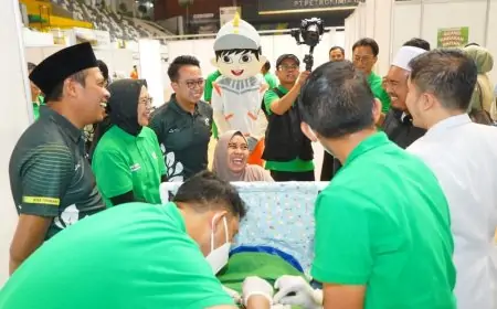 Manfaatkan Liburan Sekolah Ratusan Pelajar Ikuti Khitanan Massal Gratis Petrokimia