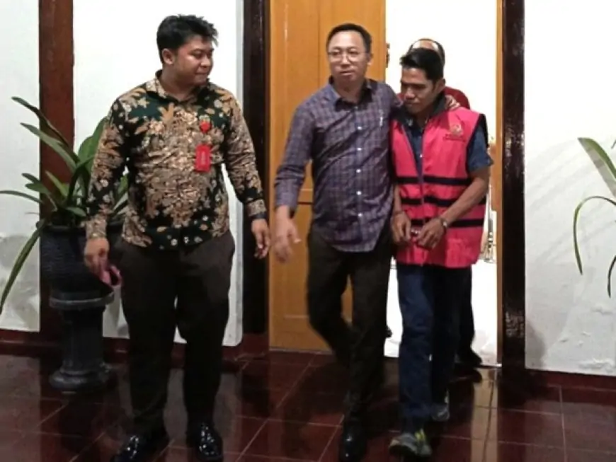 Korupsi Menjalar di Blitar: Tangan Kakak, Bayang-Bayang Mak Rini