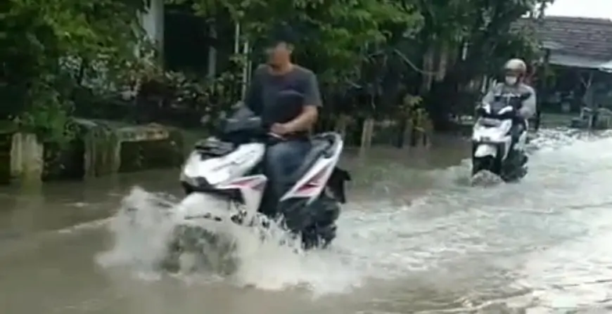 Banjir Melanda Jombang Akibat Hujan Deras, 13 Titik Terdampak