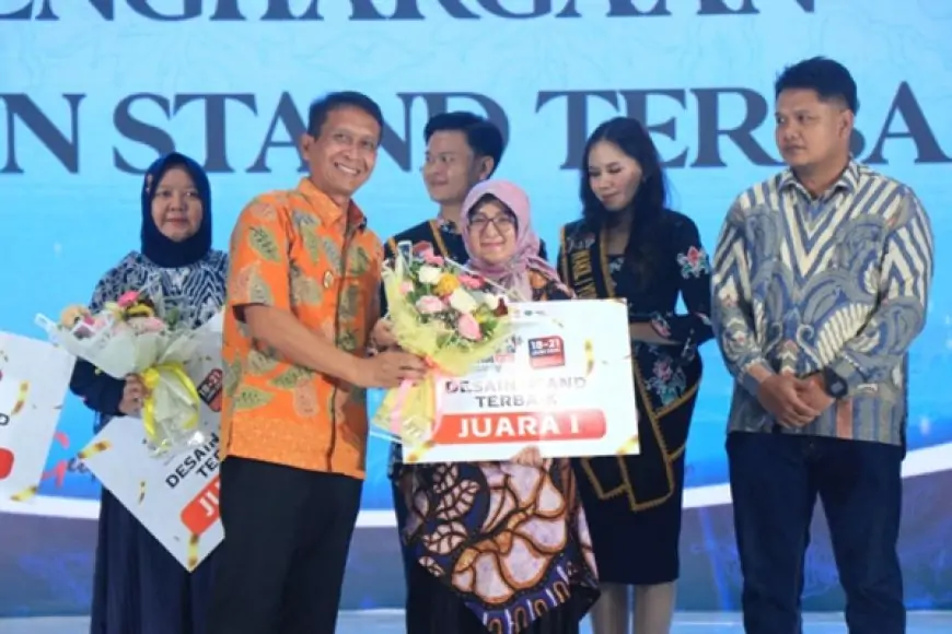 Jember Raih Juara 1 Desain Stand Terbaik Pada Pameran Bojonegoro Wastra Batik Festival