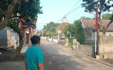 Warga Pesantren Rasakan Manfaat Lampu Penerangan Jalan