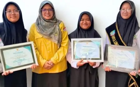 Tiga Siswi Al Hikam Jombang Raih Penghargaan Duta Lingkungan