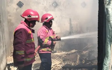 Diduga Korsleting, Kebakaran Hanguskan Gudang Penetasan Telur di Besuki