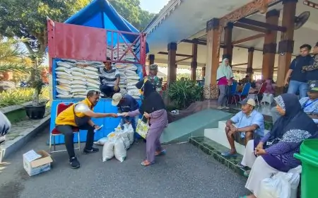 Pemkab Situbondo Salurkan 1.400 Ton Beras untuk 70 Ribu Warga