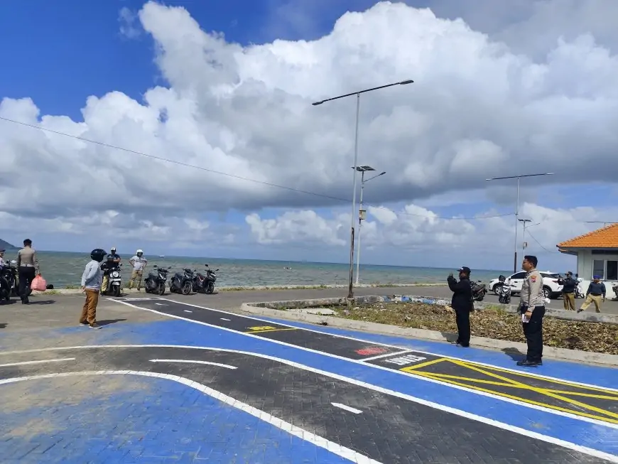 Satpas Layanan SIM Pertama di Pulau Bawean, Terobosan Polres Gresik Dekatkan Layanan Masyarakat