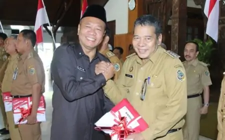 Pemkab Tulungagung Bagikan 5.500 Bendera Merah Putih