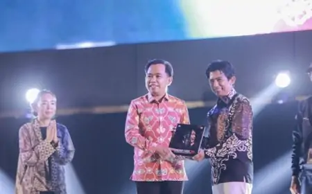Jember Fashion Carnival 2025: Gus Fawait Janji Gelaran Tahun Depan Lebih Megah