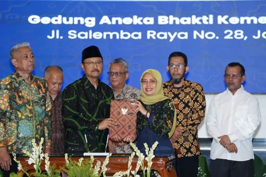 Tandatangani Perjanjian Pinjam Pakai Aset Pemkab untuk Sekolah Rakyat, Ini Harapan Wabup Dewi