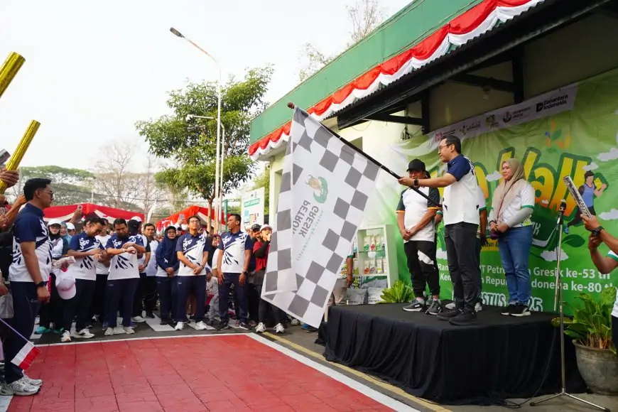 Petrokimia Gresik Fun Walk Bersama Ribuan Warga Babat Lamongan