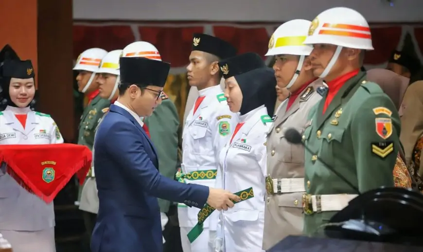 Bupati Trenggalek Kukuhkan Paskibraka 2025, Pesan Nasionalisme Menggema di Pendopo