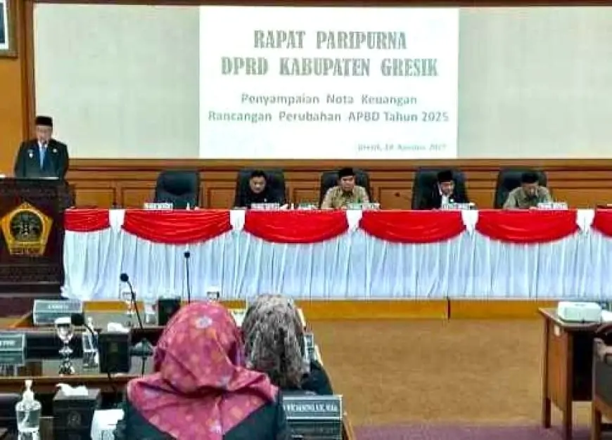 DPRD Gresik Bahas Perubahan APBD 2025, Target Pendapatan Capai Rp3,86 Triliun