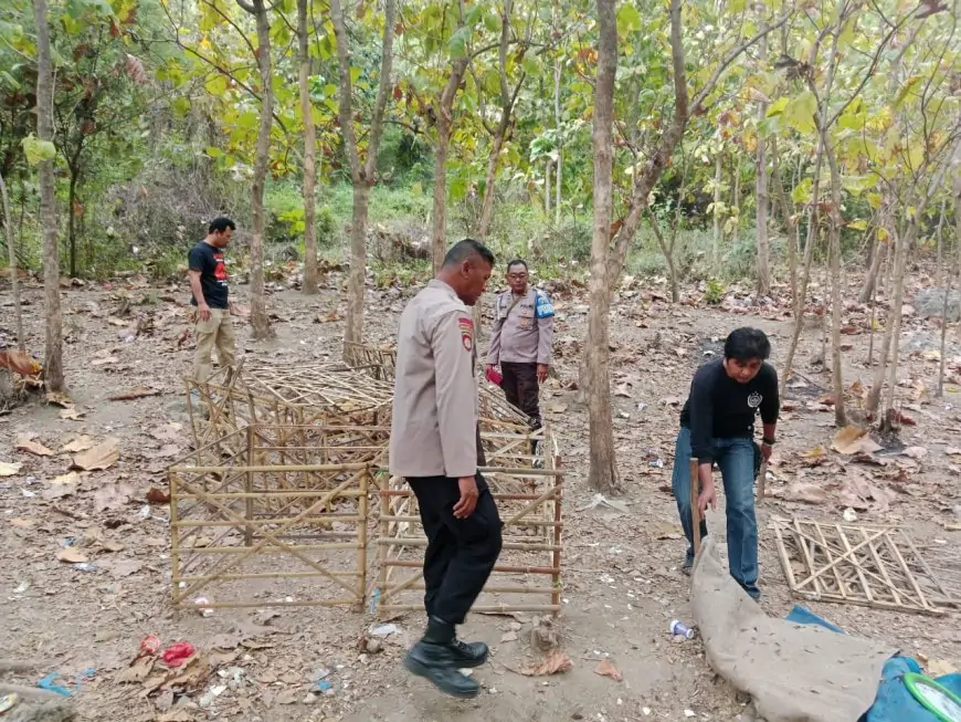 Polisi Grebek Arena Sabung Ayam di Hutan Jati Kendit, Pelaku Kabur Tinggalkan Barang Bukti
