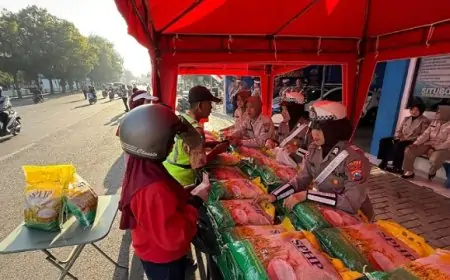 Satlantas Polres Situbondo Gelar Pasar Murah, Ringankan Beban Warga
