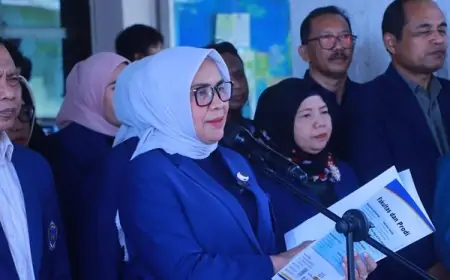 Unitomo Tegaskan Peran Mahasiswa sebagai Penjaga Persatuan Bangsa