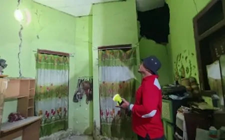 Gempa 5,7 SR Guncang Situbondo, Puluhan Rumah Retak hingga Rata dengan Tanah