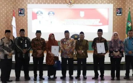 Pemkab Jombang Serahkan SK Purnatugas kepada 111 ASN