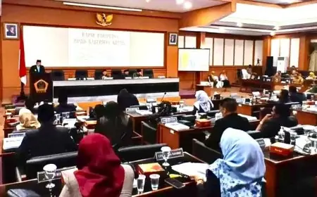 Hapus Tiga Ranperda, DPRD Gresik Mengesahkan Lima Perda Baru