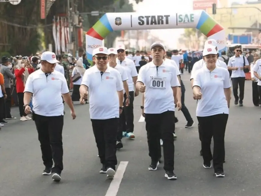Meriah, Wali Kota Blitar Ikut Lomba Baris-Berbaris