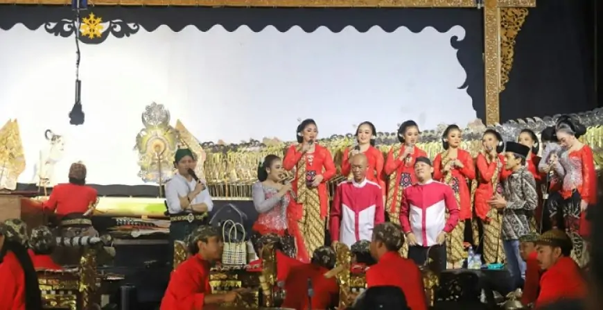 Makna Jimat Kalimasada di Puncak Hari Jadi Trenggalek ke-831, Bupati Arifin: Semoga Keprihatinan Segera Berlalu