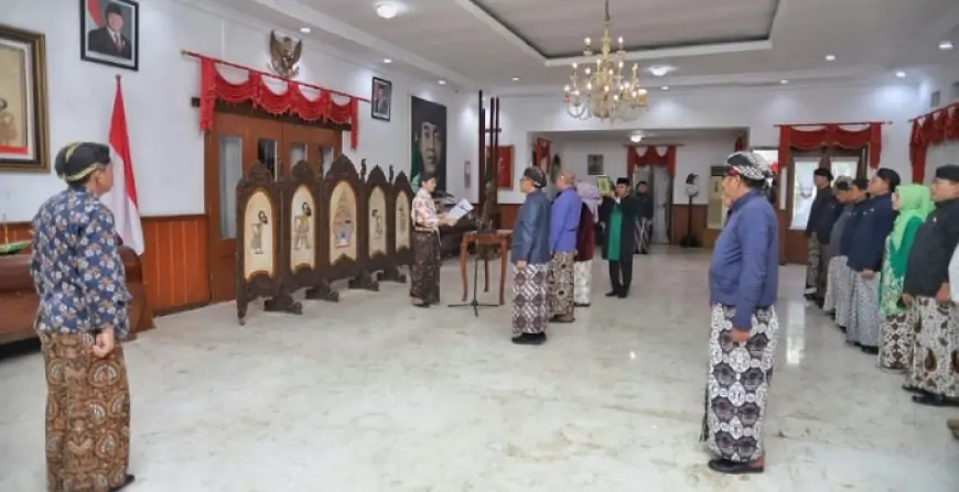 Bupati Arifin Lantik Tiga Pejabat Eselon II, Dorong Penyegaran dan Terobosan Baru di Pemkab Trenggalek