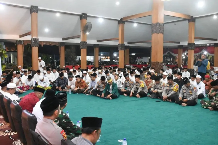 Istighosah Untuk Negeri, Pemkab Situbondo Ajak Warga Bersatu Jaga Indonesia